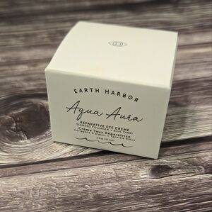 Aqua Aura eye cream